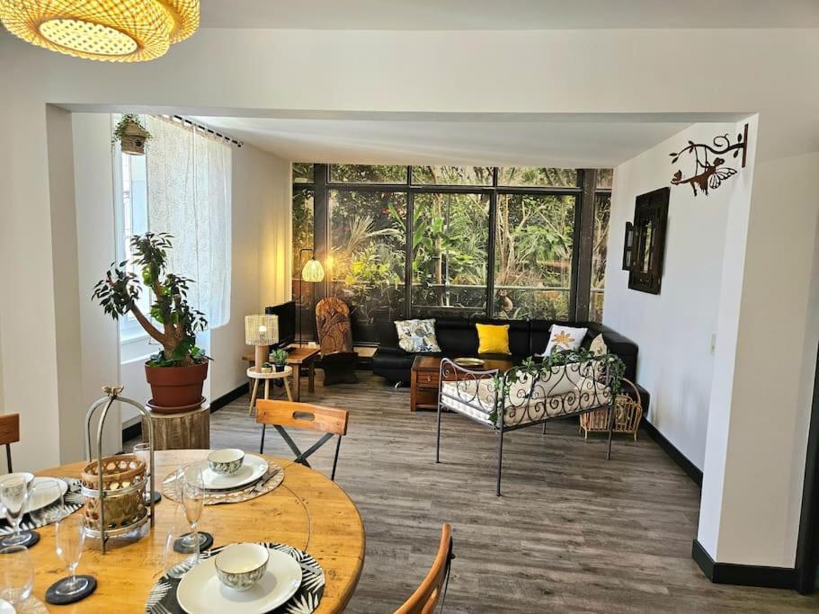 Appartement Le Jardin Imaginaire شامبيانول المظهر الخارجي الصورة